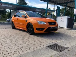 Orange Gebraucht 2006 Ford Focus ST Coupé | 8.500 €