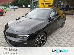 Lackierung schwarz perla nera/ Gebraucht 2024 Opel Astra Ultimate Limousine | 27.780 € (Fairer Preis)