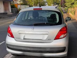 Silber Gebraucht 2011 Peugeot 207 Kleinwagen | 2.499 € (Fairer Preis)