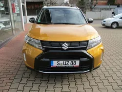Orange Neu 2024 Suzuki Vitara Comfort SUV | 24.890 € (Fairer Preis)