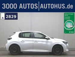 Weiss Gebraucht 2021 Peugeot 208 Active Kleinwagen | 8.980 € (Guter Preis)