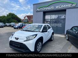 Weiß Gebraucht 2022 Toyota Aygo Basis Kleinwagen | 11.990 € (Guter Preis)