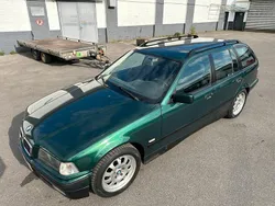 Grün Gebraucht 1999 BMW 316 Basis Kombi | 2.350 € (Fairer Preis)