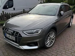 Grau Gebraucht 2022 Audi A4 Allroad Kombi | 29.500 €