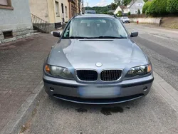 Grau Gebraucht 2006 BMW 318 Kombi | 1.000 € (Superpreis)