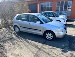 Silber Gebraucht 2004 VW Polo Limousine | 3.500 €