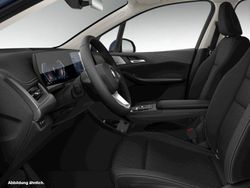 Gebraucht 2024 BMW 216 Active Tourer Luxury Line Van / Kleinbus | 29.535 € (Fairer Preis)