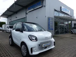 Schwarz Gebraucht 2020 Smart ForTwo Electric Drive Coupé | 6.990 € (Guter Preis)