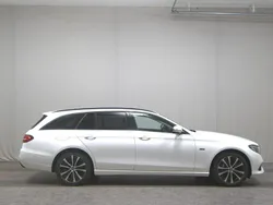 Weiss Gebraucht 2020 Mercedes E300 Avantgarde Kombi | 20.780 € (Superpreis)