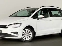 Weiss / purewhite / uni Gebraucht 2020 VW Golf Sportsvan Van / Kleinbus | 19.450 € (Fairer Preis)