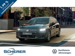Grenadillschwarz metallic (metallic) Gebraucht 2024 VW Golf VIII Life Kombi | 25.800 € (Guter Preis)