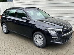 Blackmagic perleffekt Neu 2025 Skoda Kamiq Essence SUV | 25.440 € (Guter Preis)