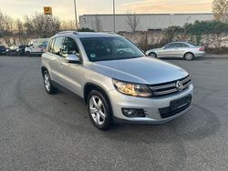 Silber Gebraucht 2016 VW Tiguan Sportline SUV | 13.499 € (Fairer Preis)