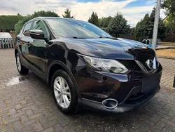 Schwarz Gebraucht 2014 Nissan Qashqai SUV | 10.200 € (Guter Preis)