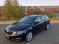 Schwarz Gebraucht 2017 Skoda Octavia Drive Kombi | 10.000 € (Fairer Preis)