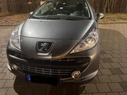 Grau Gebraucht 2009 Peugeot 207 CC Cabrio | 2.500 € (Guter Preis)