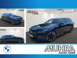 Carbonschwarz metallic Gebraucht 2024 BMW i5 Limousine | 79.940 € (Teuer)