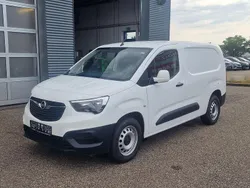 Weiß Gebraucht 2021 Opel Combo Edition Van / Kleinbus | 13.998 € (Guter Preis)