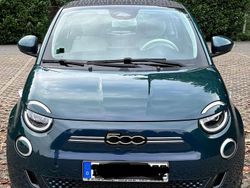 Grün Gebraucht 2022 Fiat 500e La Prima Cabrio | 26.900 € (Teuer)