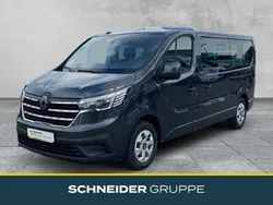 Grau Gebraucht 2024 Renault Trafic Evolution Van | 38.890 € (Teuer)