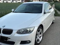 Weiß Gebraucht 2011 BMW 325 M Sport Coupé | 19.000 €