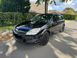 Schwarz Gebraucht 2007 Opel Astra Limousine | 2.999 € (Etwas zu teuer)