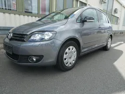 Grau Gebraucht 2011 VW Golf Plus Cross Style Van / Kleinbus | 11.400 € (Teuer)