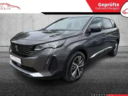 Grau Gebraucht 2024 Peugeot 5008 Van / Kleinbus | 26.990 € (Fairer Preis)