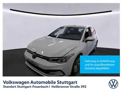 Weiß Gebraucht 2023 VW Golf VIII Life Limousine | 22.430 € (Guter Preis)