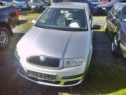 Diamantsilber met. Gebraucht 2005 Skoda Fabia Kleinwagen | 2.300 € (Teuer)