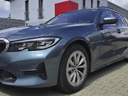 Blau Gebraucht 2020 BMW 320 Advantage Kombi | 17.590 € (Superpreis)