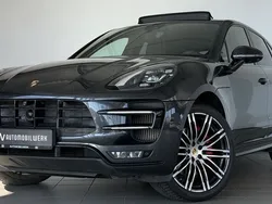 Grau Gebraucht 2017 Porsche Macan Turbo Chrono SUV | 41.890 € (Teuer)