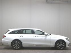 Weiss Gebraucht 2022 Mercedes E300 Exclusive Kombi | 26.480 € (Guter Preis)