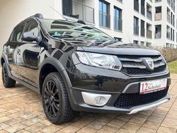 Schwarz Gebraucht 2016 Dacia Sandero Prestige SUV | 8.990 € (Fairer Preis)