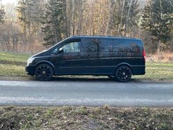 Schwarz Gebraucht 2011 Mercedes Viano Van / Kleinbus | 15.000 € (Fairer Preis)