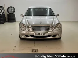 Silber Gebraucht 2004 Mercedes E240 Limousine | 10.700 € (Teuer)