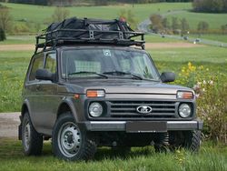 Braun Gebraucht 2018 Lada niva SUV | 10.999 € (Teuer)