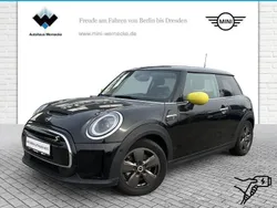 Midnight black Gebraucht 2021 Mini Cooper SE Hatch Kleinwagen | 16.958 € (Guter Preis)