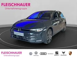 Grau Neu 2025 VW Golf VIII Style Limousine | 30.990 € (Fairer Preis)
