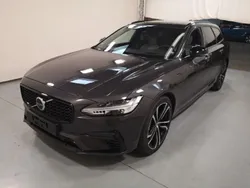 Grau Gebraucht 2022 Volvo V90 Ultimate Kombi | 48.950 € (Etwas zu teuer)