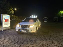 Weiß Gebraucht 2012 Nissan Navara Abholung | 10.900 €