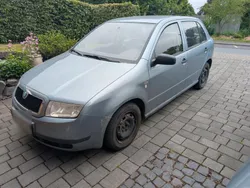 Blau Gebraucht 2002 Skoda Fabia Kleinwagen | 600 € (Superpreis)