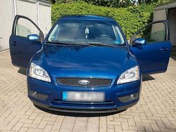 Blau Gebraucht 2007 Ford Focus Style Kombi | 2.999 € (Fairer Preis)