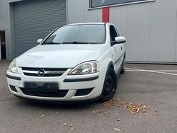 Weiß Gebraucht 2001 Opel Corsa Kleinwagen | 500 € (Fairer Preis)
