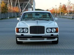 Weiß Gebraucht 1991 Bentley Turbo R Limousine | 22.999 €