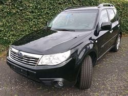 Obsidian black (p) Gebraucht 2010 Subaru Forester SUV | 16.500 €