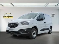 Kaolin weiß Gebraucht 2024 Opel Combo Edition Van / Kleinbus | 21.950 € (Etwas zu teuer)