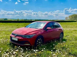 Rot Gebraucht 2022 VW Golf VIII Active Kleinwagen | 21.500 € (Fairer Preis)