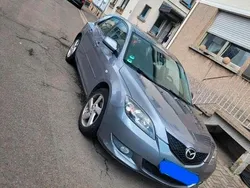Grau Gebraucht 2004 Mazda 3 Kleinwagen | 3.000 € (Guter Preis)
