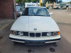 Weiß Gebraucht 1989 BMW 525 Limousine | 4.980 €